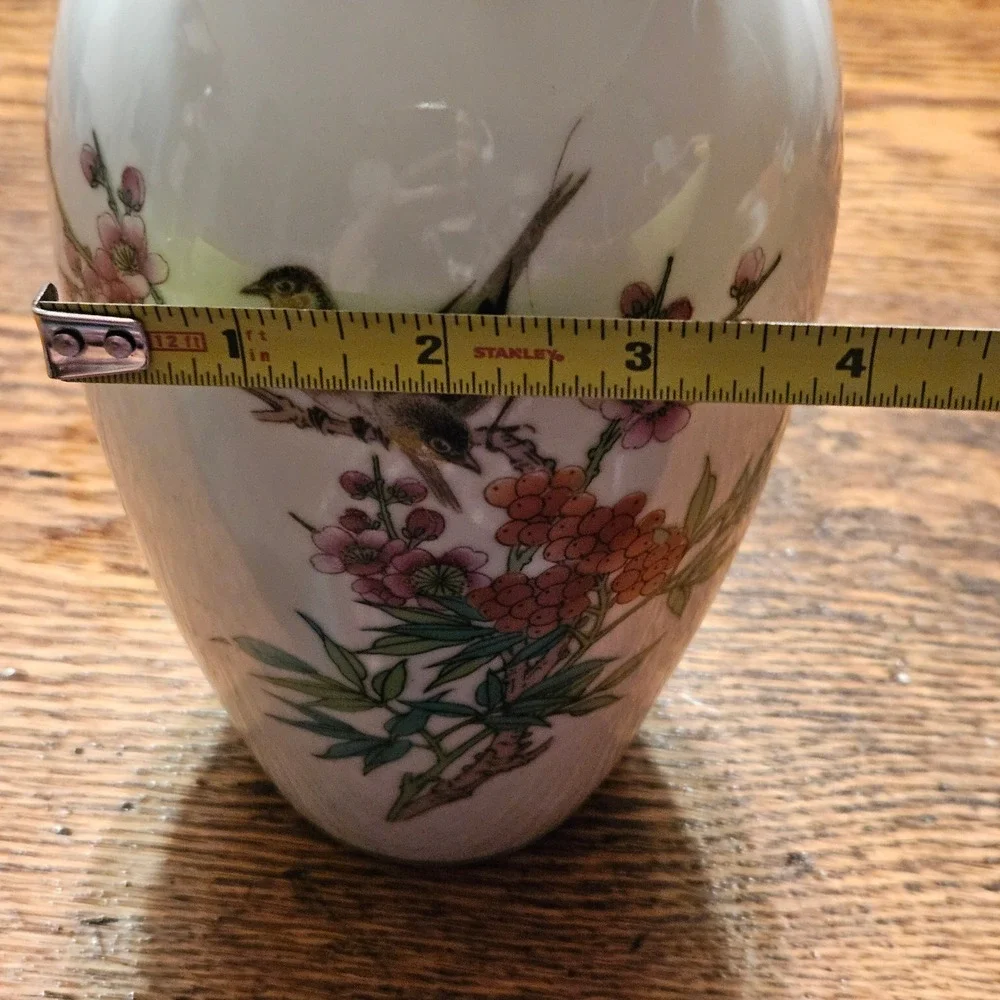 Vintage Jingdezhen Chinese Porcelain Bud Vase Birds and Flowers White 10‎ Inch